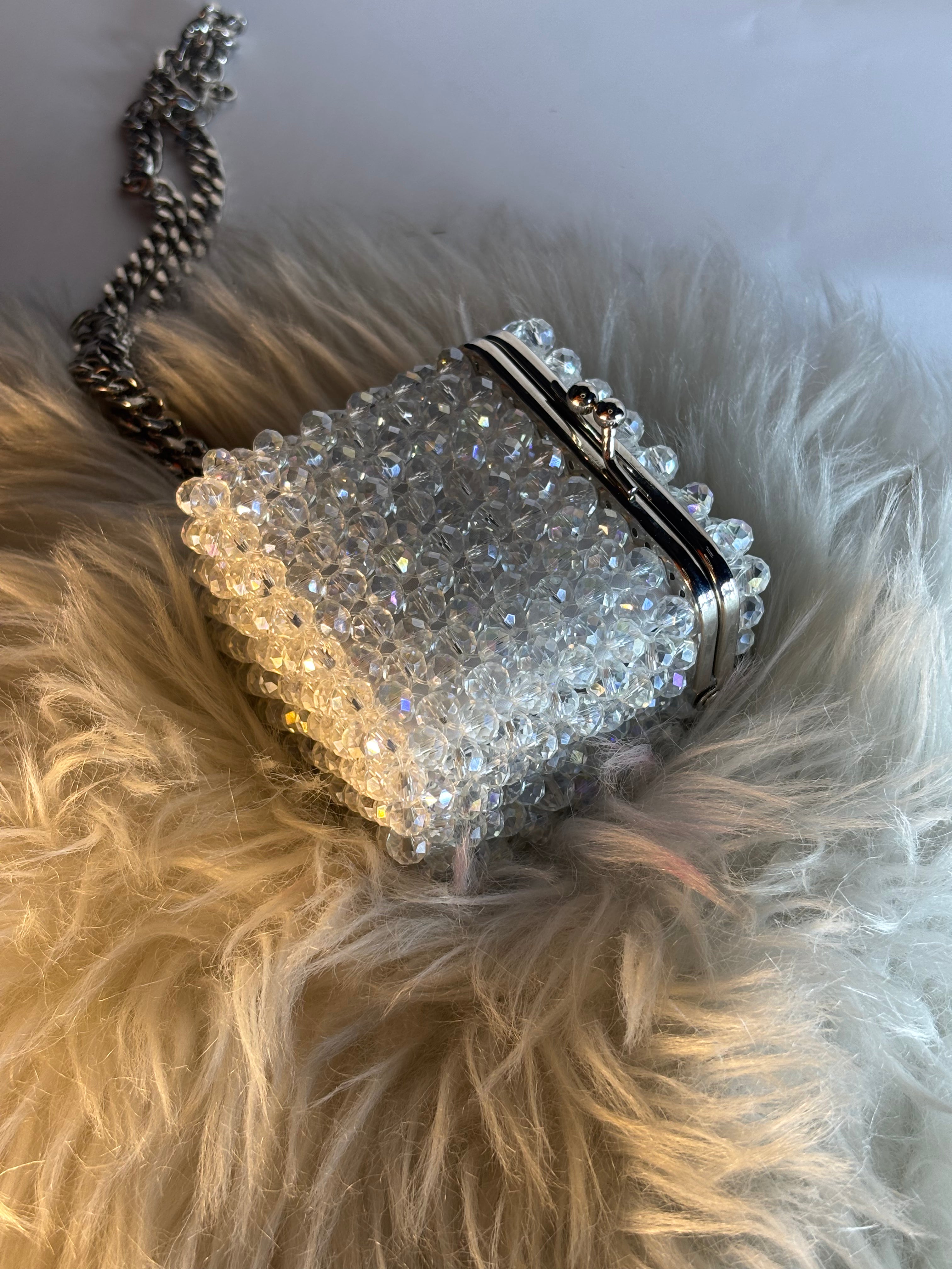 Luxury Crystal Beaded Box Clutch – Gold with Ruby Accents