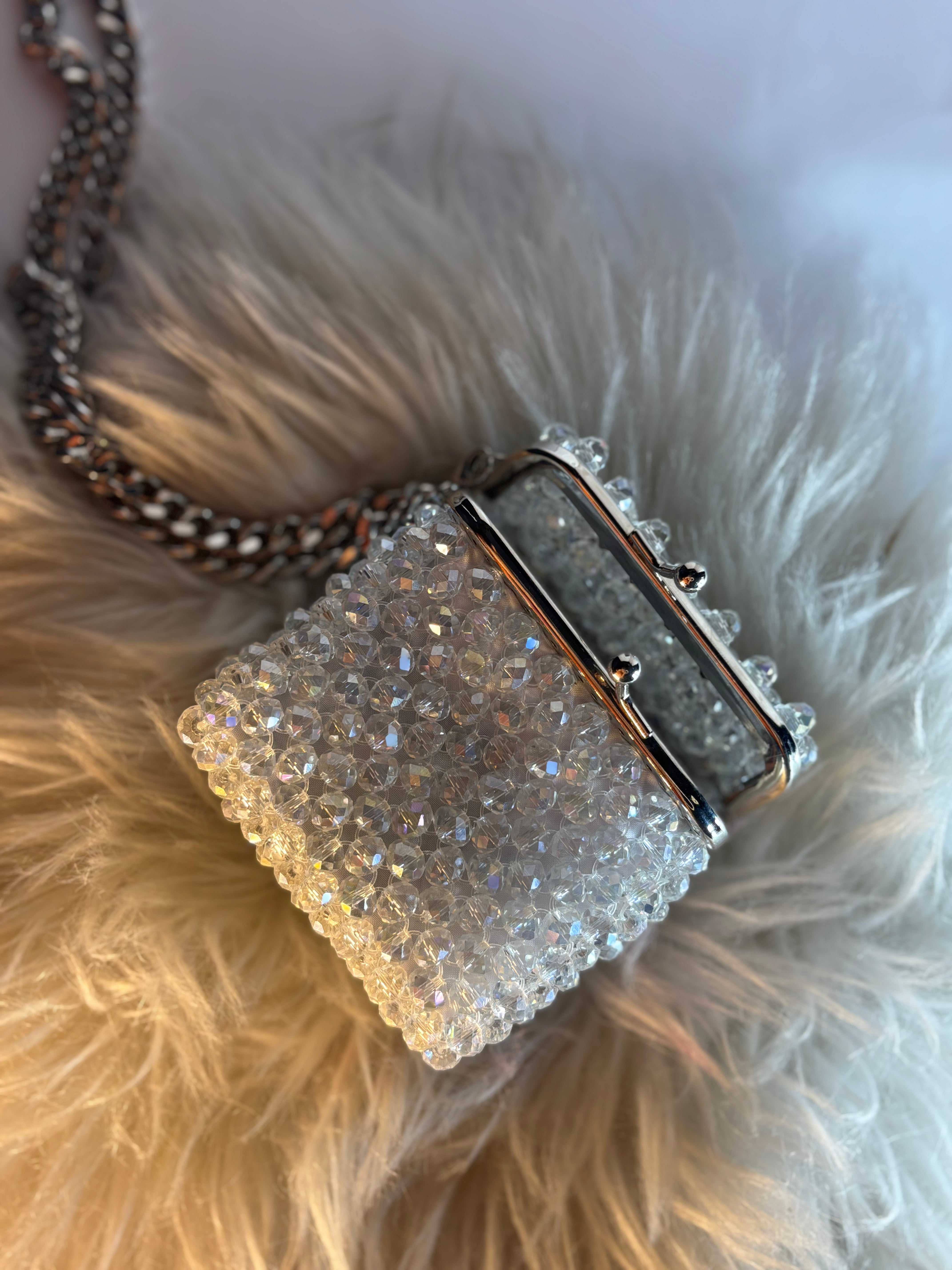 Luxury Crystal Beaded Box Clutch – Gold with Ruby Accents