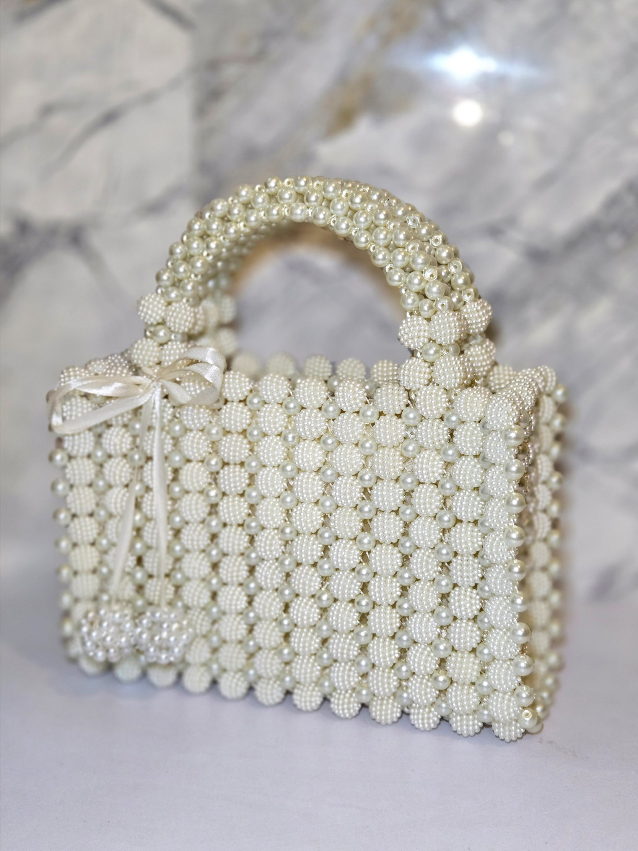 Elegant Handcrafted Pearl Beaded Tote Bag – Classic Ivory Finish